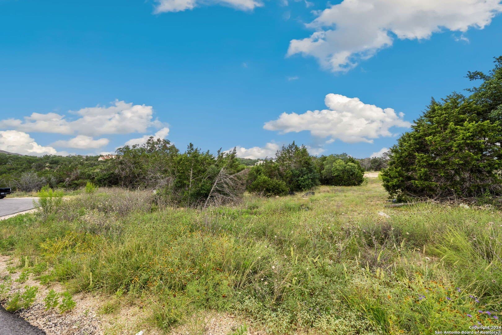 1.06 acres in Comal County