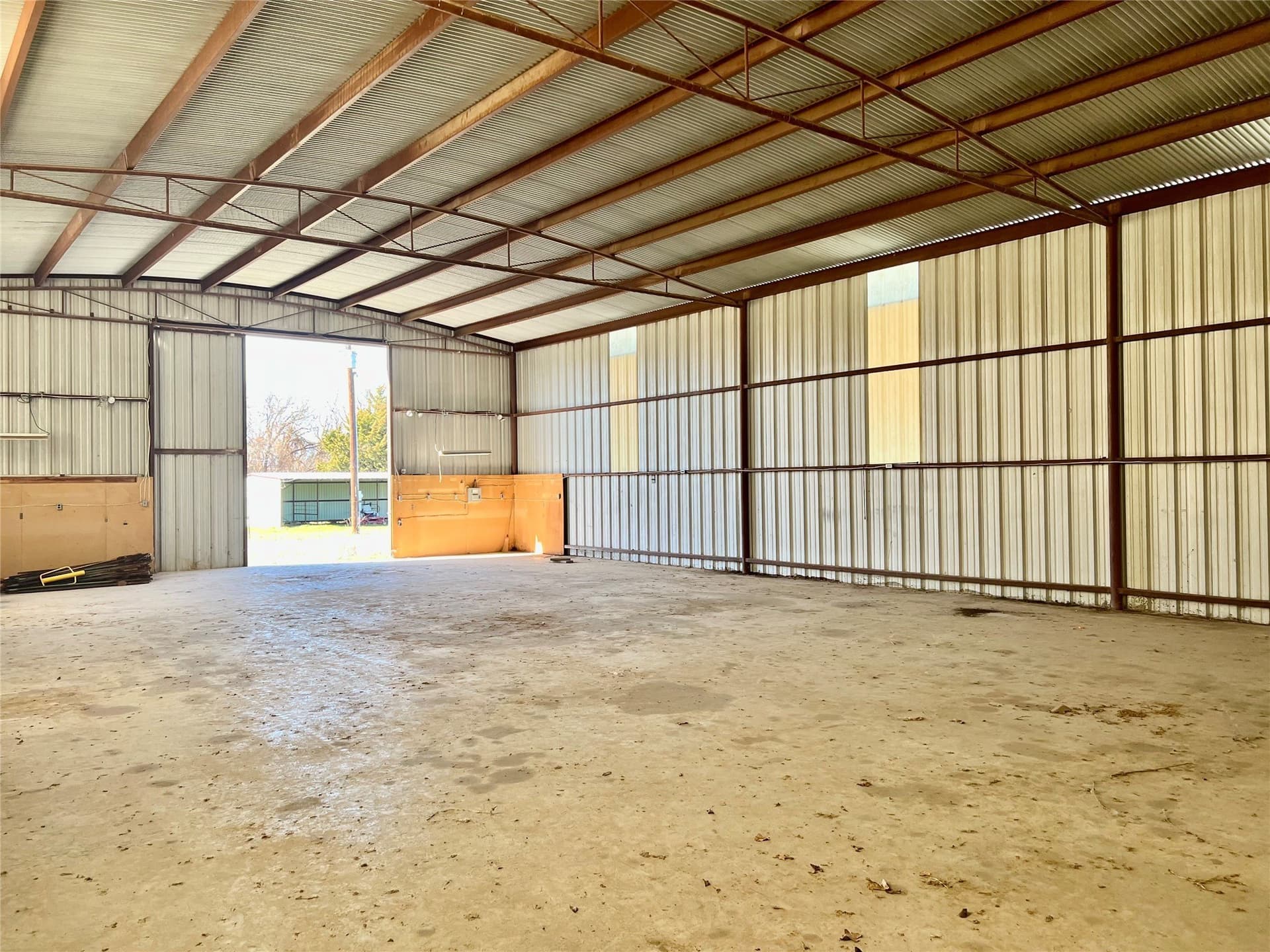 5.49 acres in Montague County - photo 6