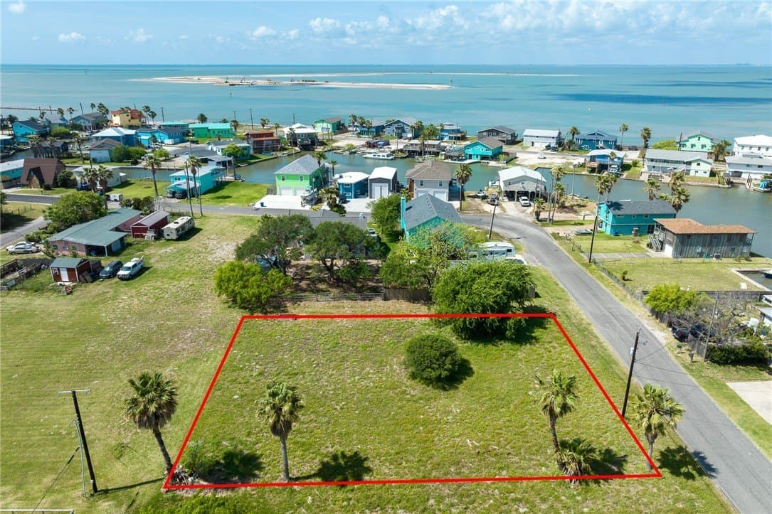 0.32 acres in San Patricio County - photo 9