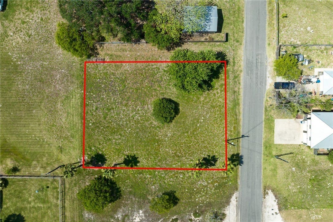 0.32 acres in San Patricio County - photo 18