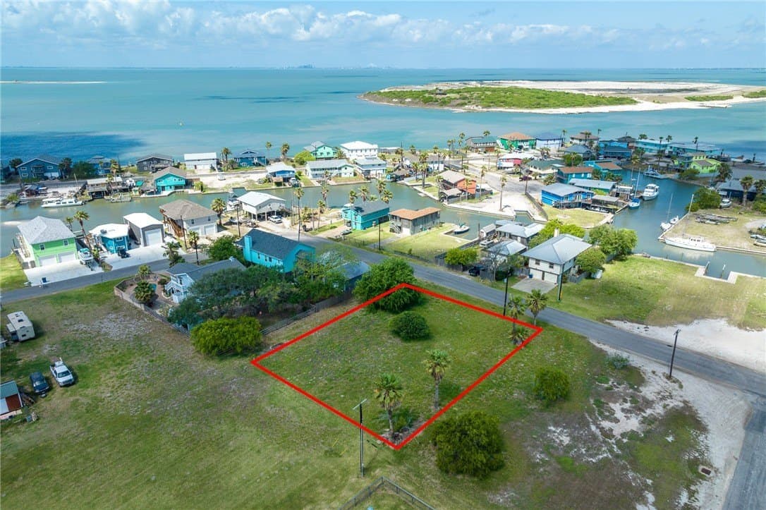 0.32 acres in San Patricio County - photo 8