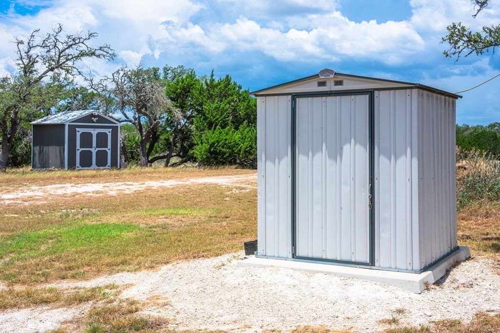 140.27 acres in Gillespie County - photo 13