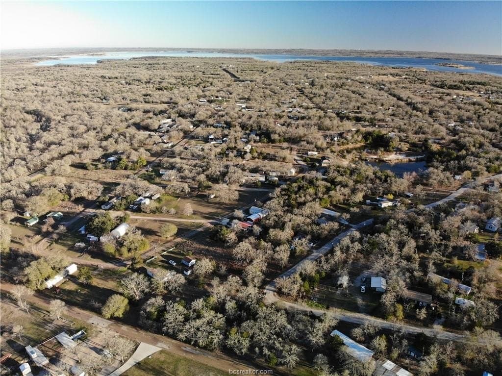 0.31 acres in Burleson County - photo 7