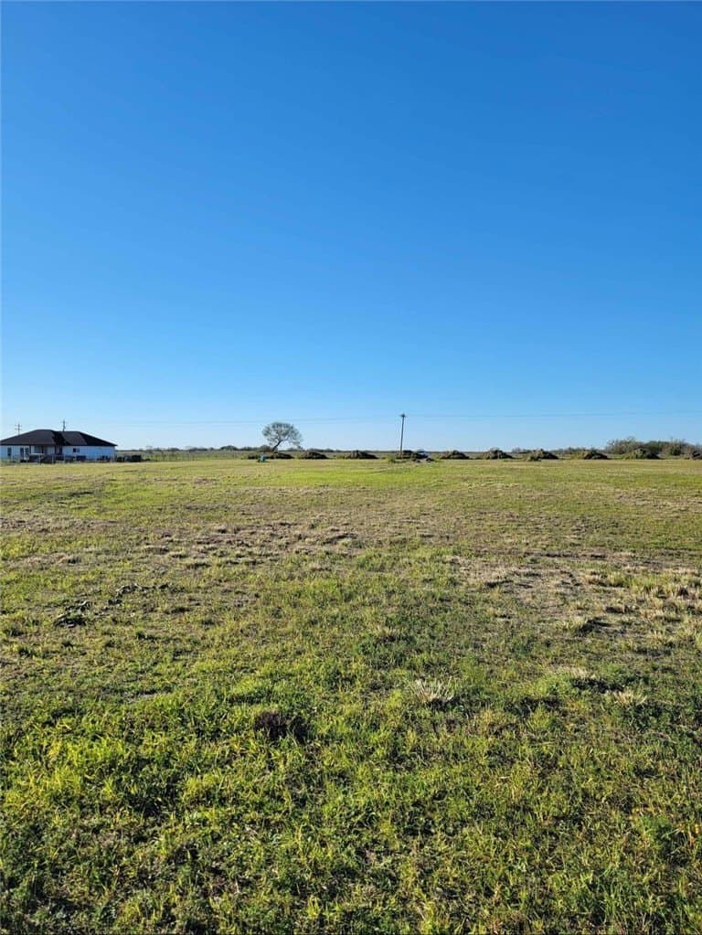 2 acres in Nueces County