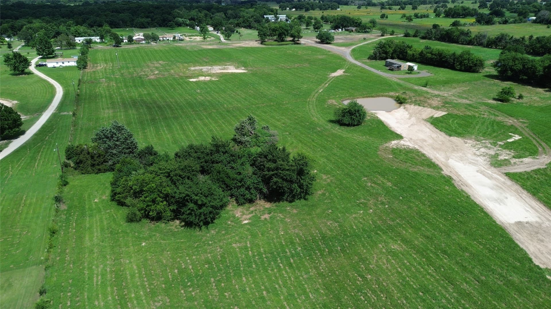 4.1 acres in Kaufman County gallery image 3