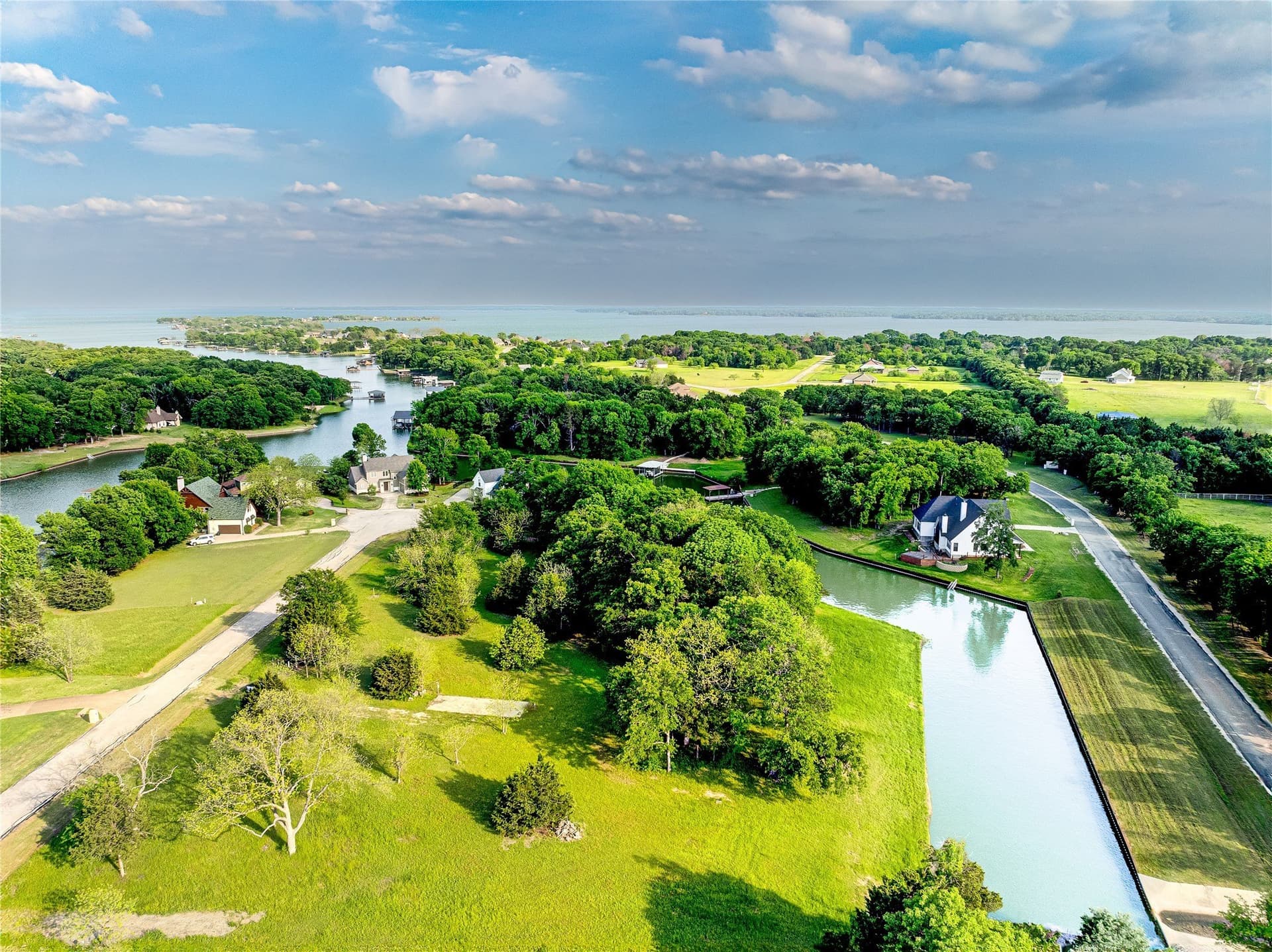 0.52 acres in Navarro County - photo 9
