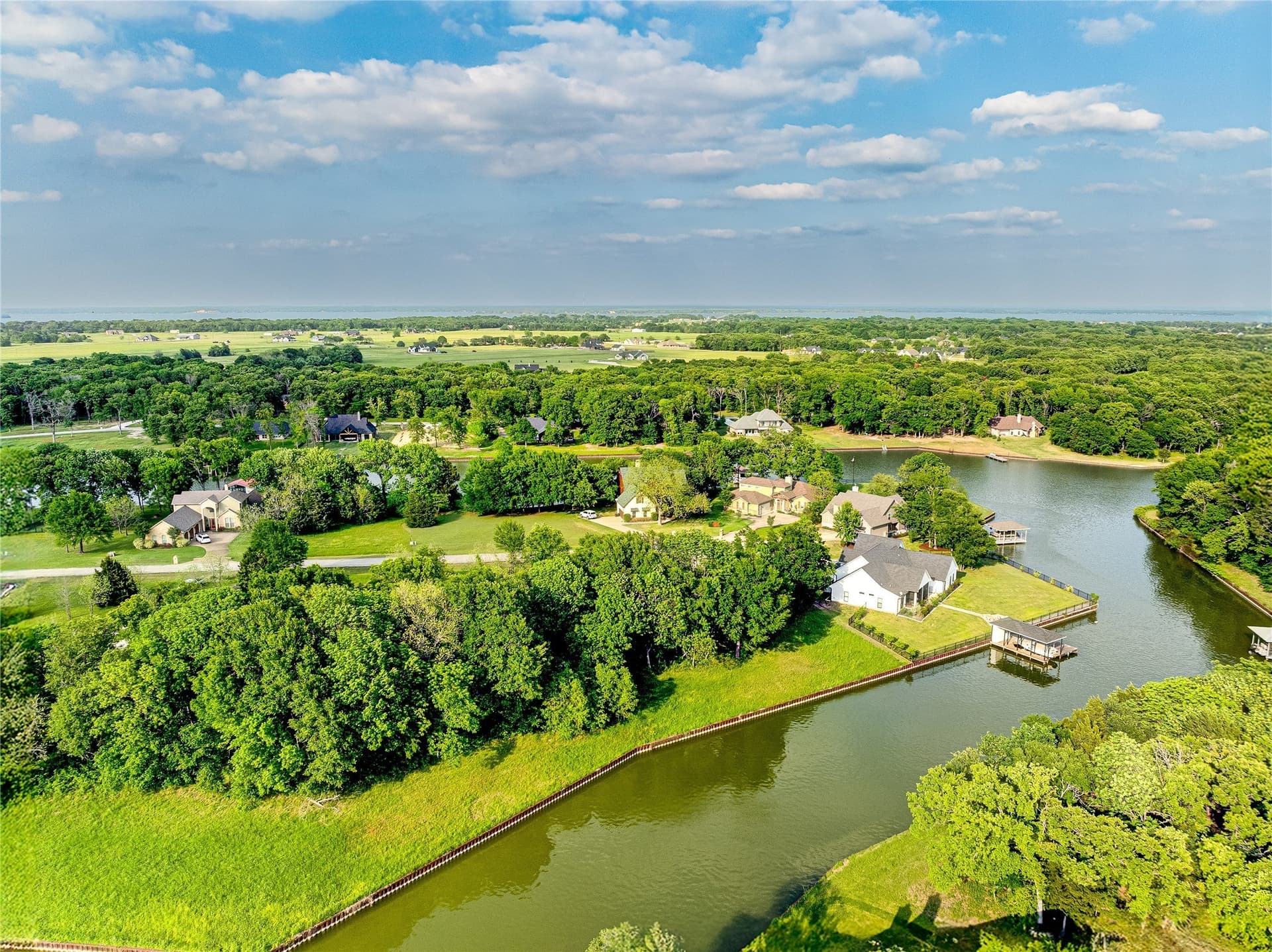 0.52 acres in Navarro County - photo 10