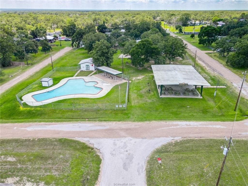 0.95 acres in Burleson County gallery image 4