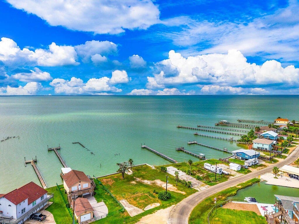 604 Copano Cove Rd.