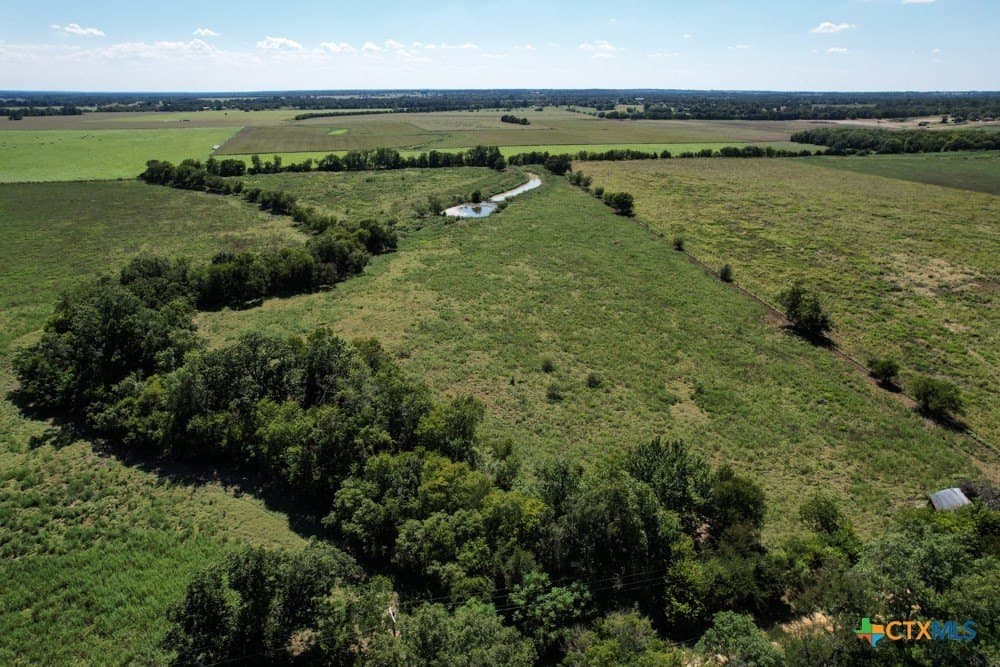 18.94 acres in Milam County