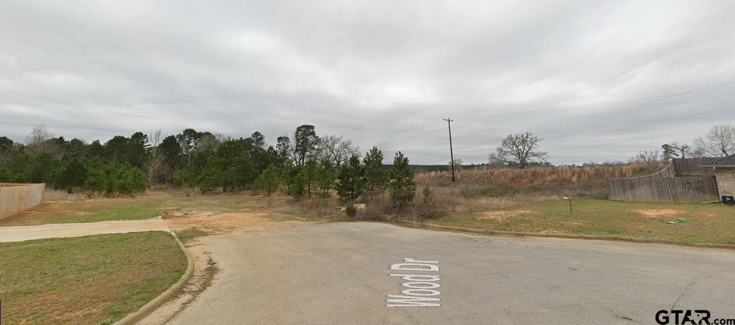 3.42 acres in Smith County gallery image 2