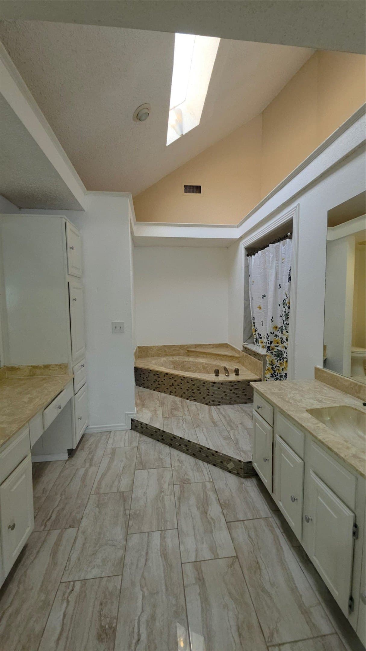 1,203.4 acres in Dallas County - photo 7