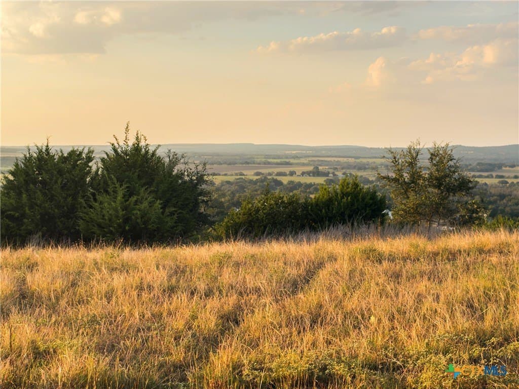 3.01 acres in Gillespie County