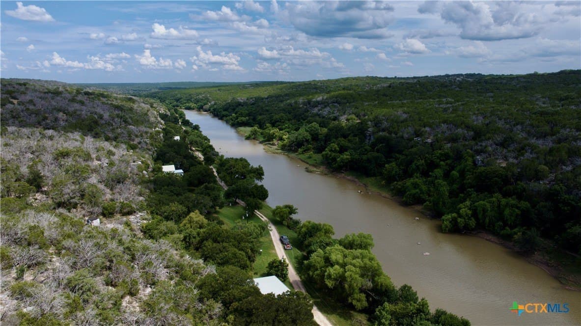 15.98 acres in Lampasas County - photo 8