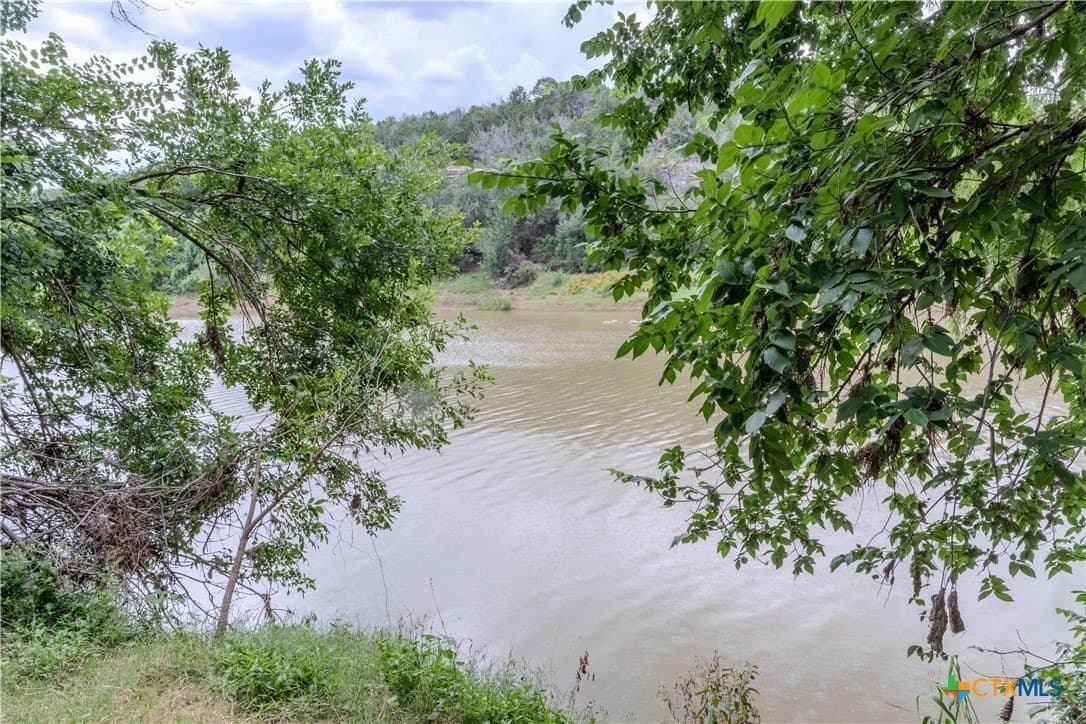 15.98 acres in Lampasas County - photo 11