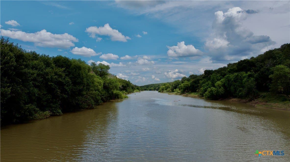 15.98 acres in Lampasas County - photo 2