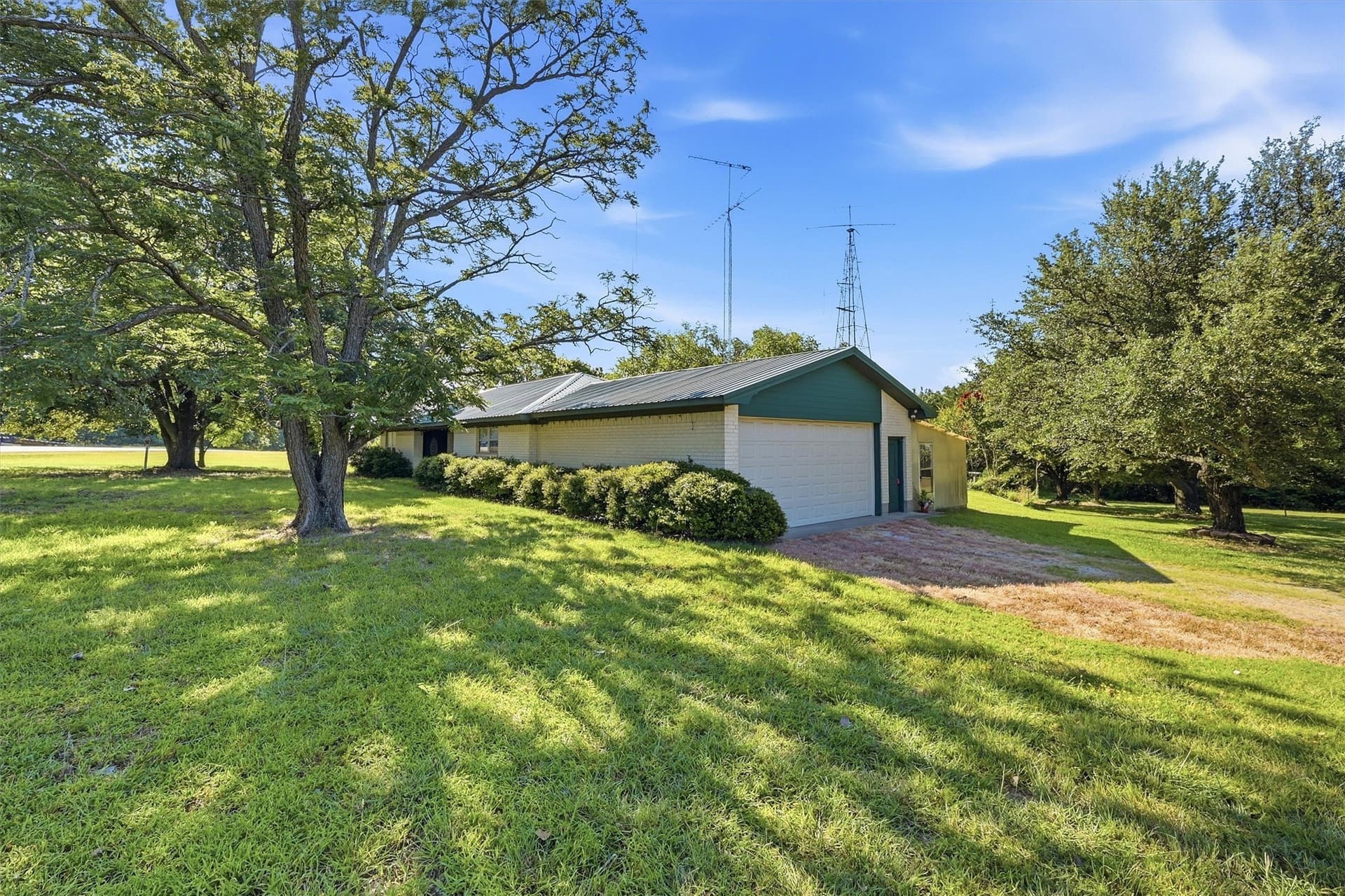 10.88 acres in Cooke County - photo 4