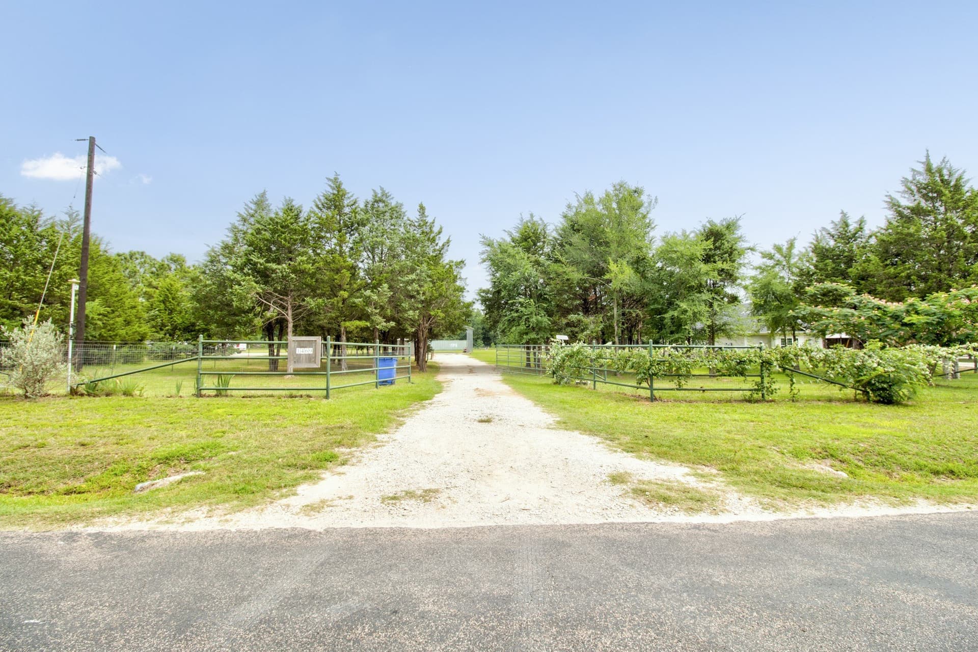 1 acres in Grayson County
