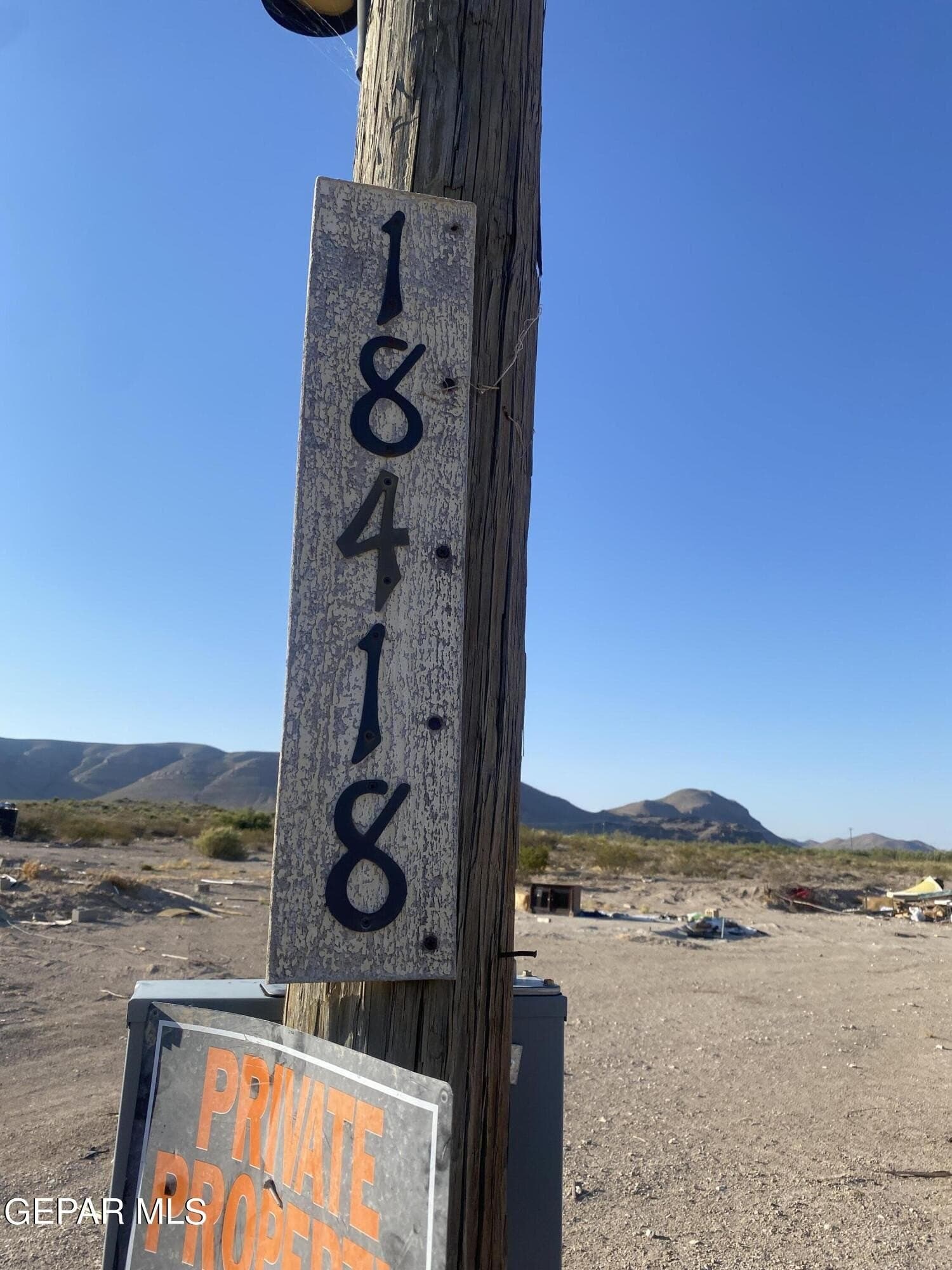 1.01 acres in El Paso County gallery image 3