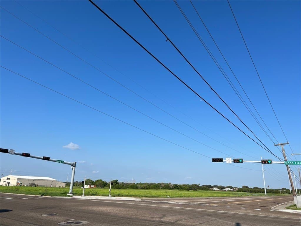 0.6 acres in Nueces County