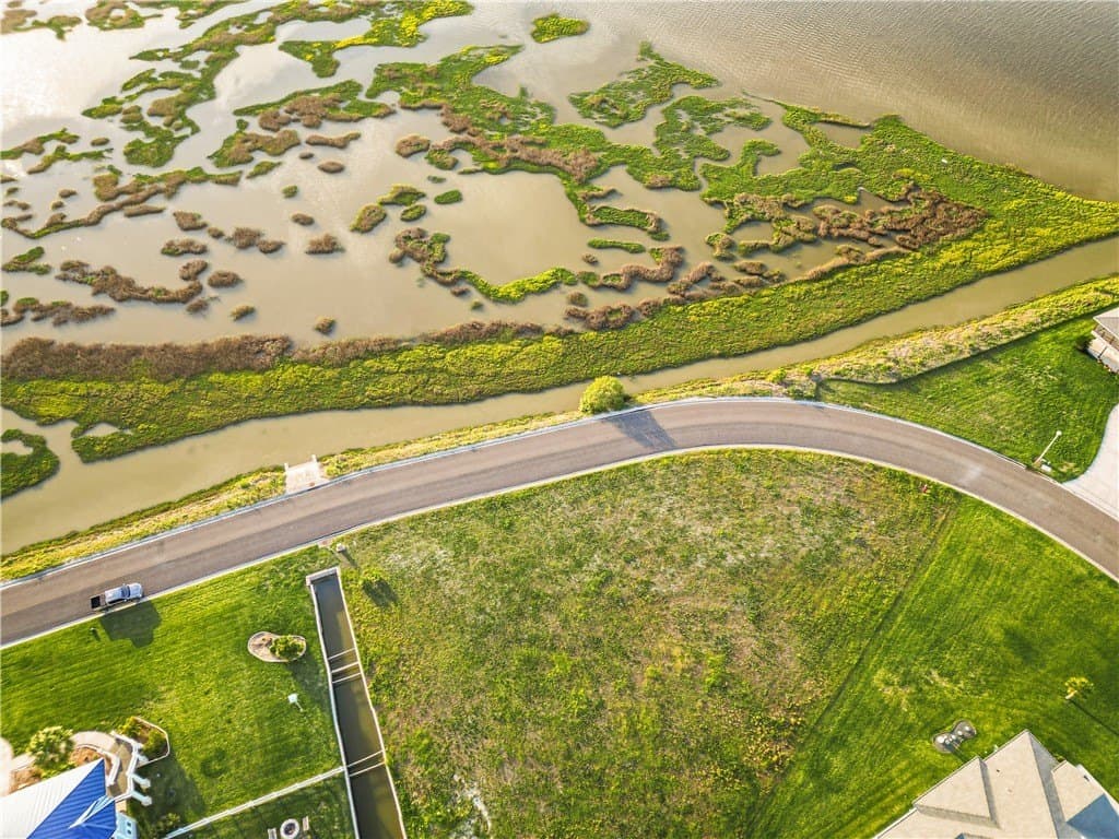 0.76 acres in Aransas County - photo 7