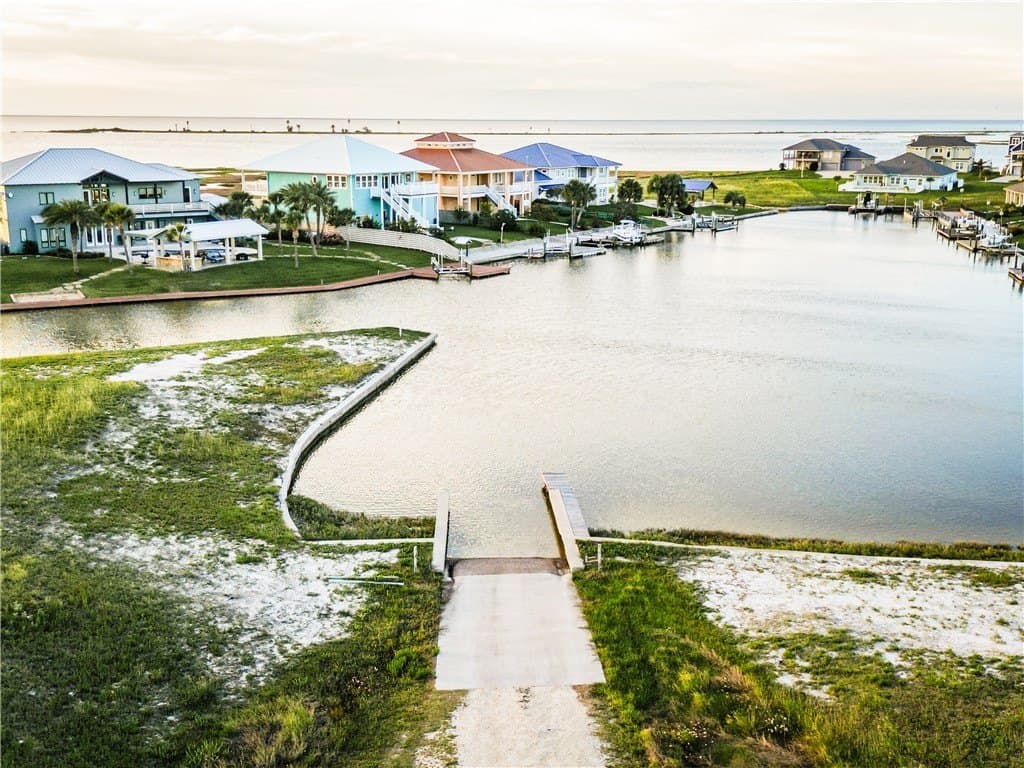 0.76 acres in Aransas County - photo 18
