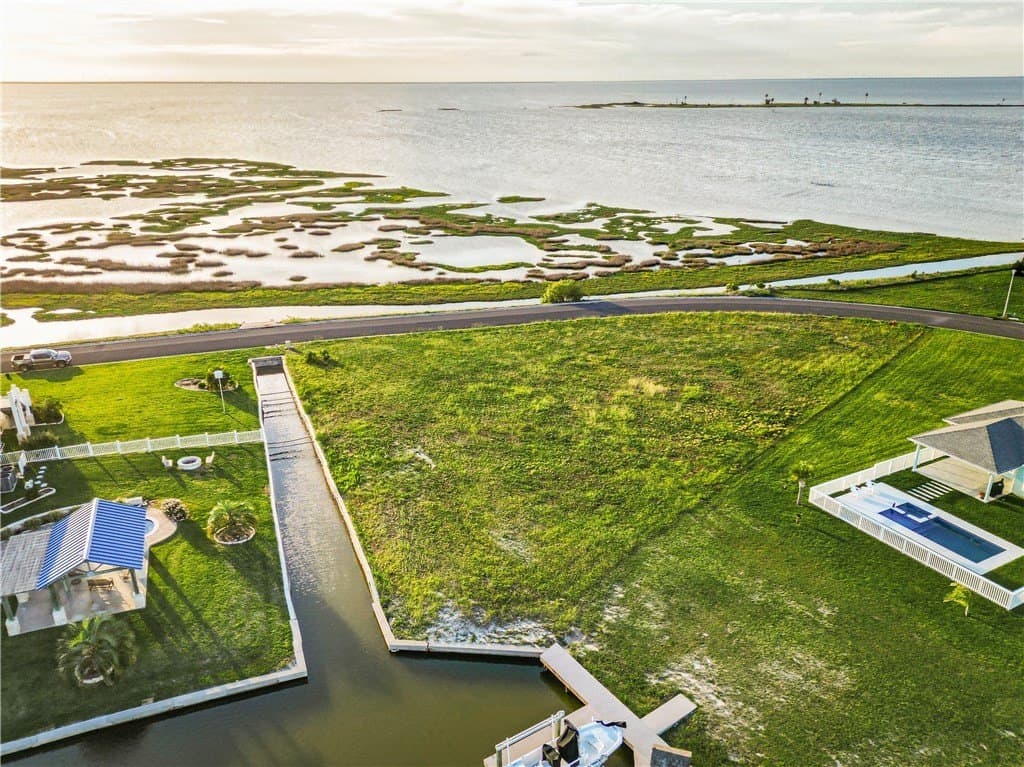 0.76 acres in Aransas County featured view