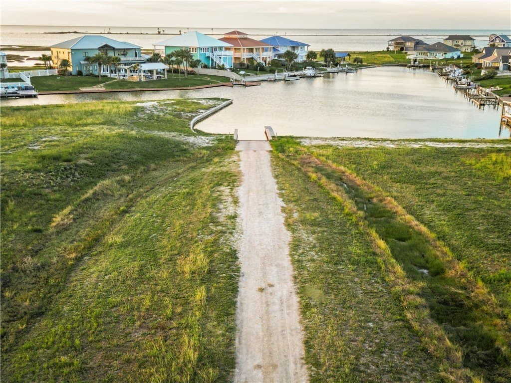 0.76 acres in Aransas County - photo 17