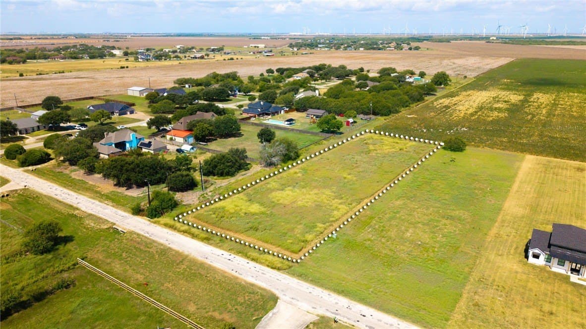 1.21 acres in San Patricio County - photo 4