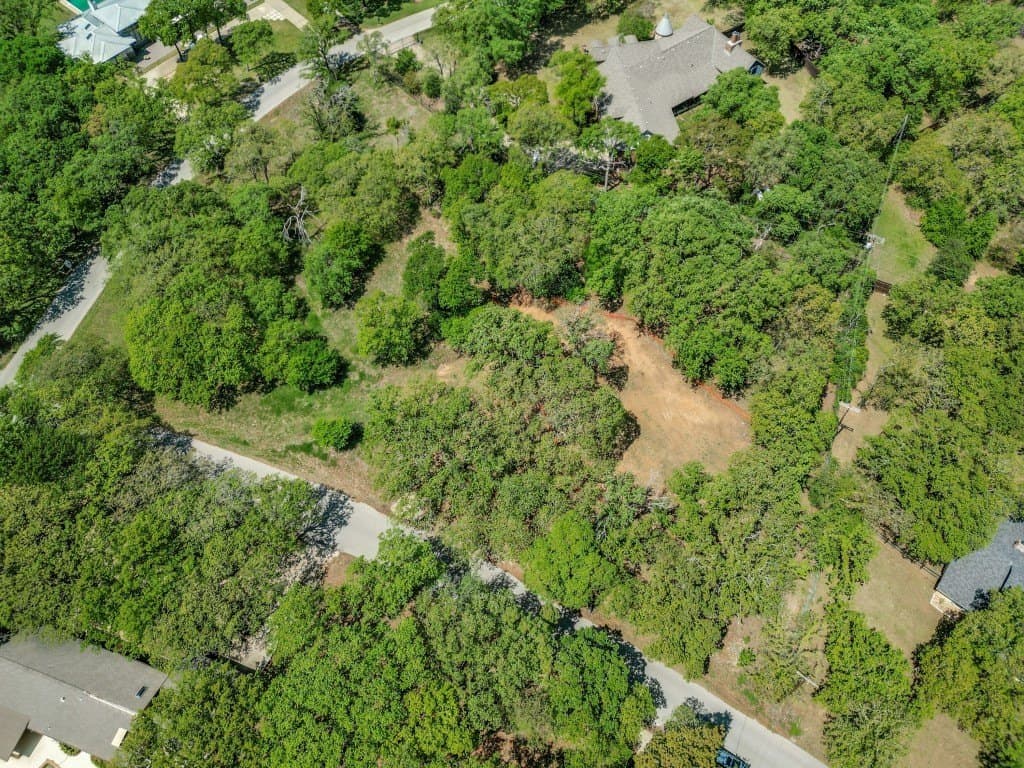 0.83 acres in Tarrant County gallery image 2