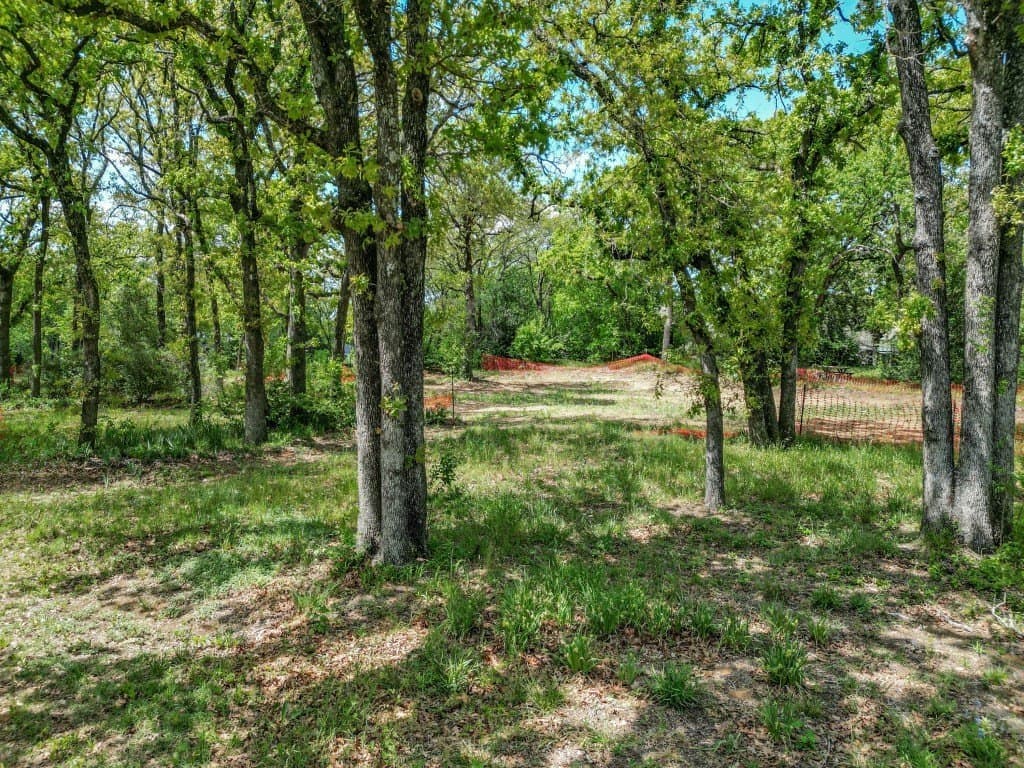 0.83 acres in Tarrant County featured view
