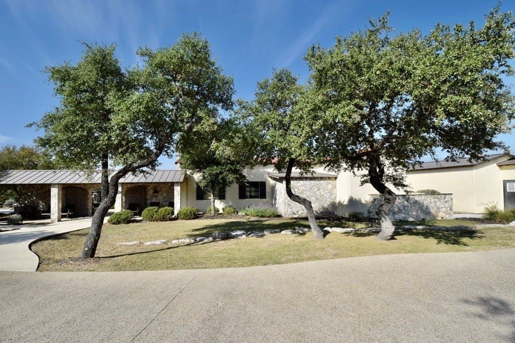 1.41 acres in Kerr County - photo 34