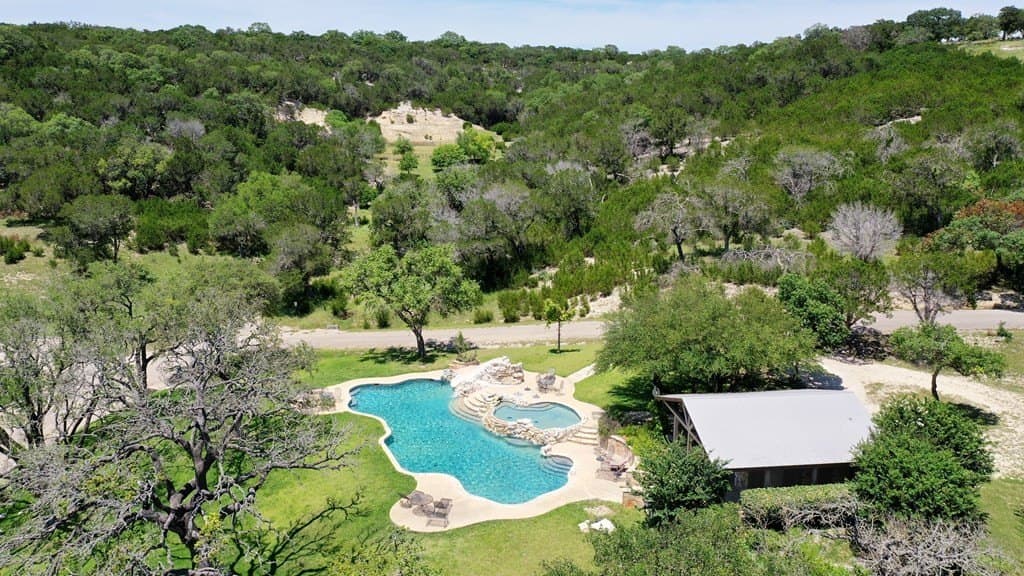 1.41 acres in Kerr County - photo 19