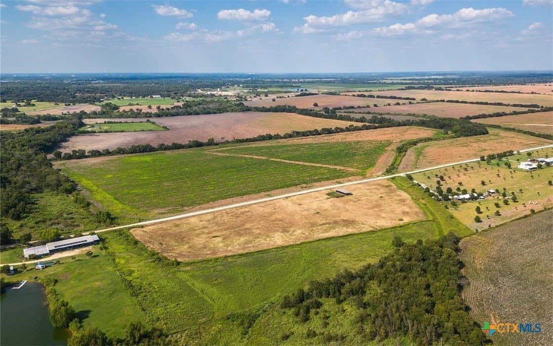 7.43 acres in McLennan County gallery image 3