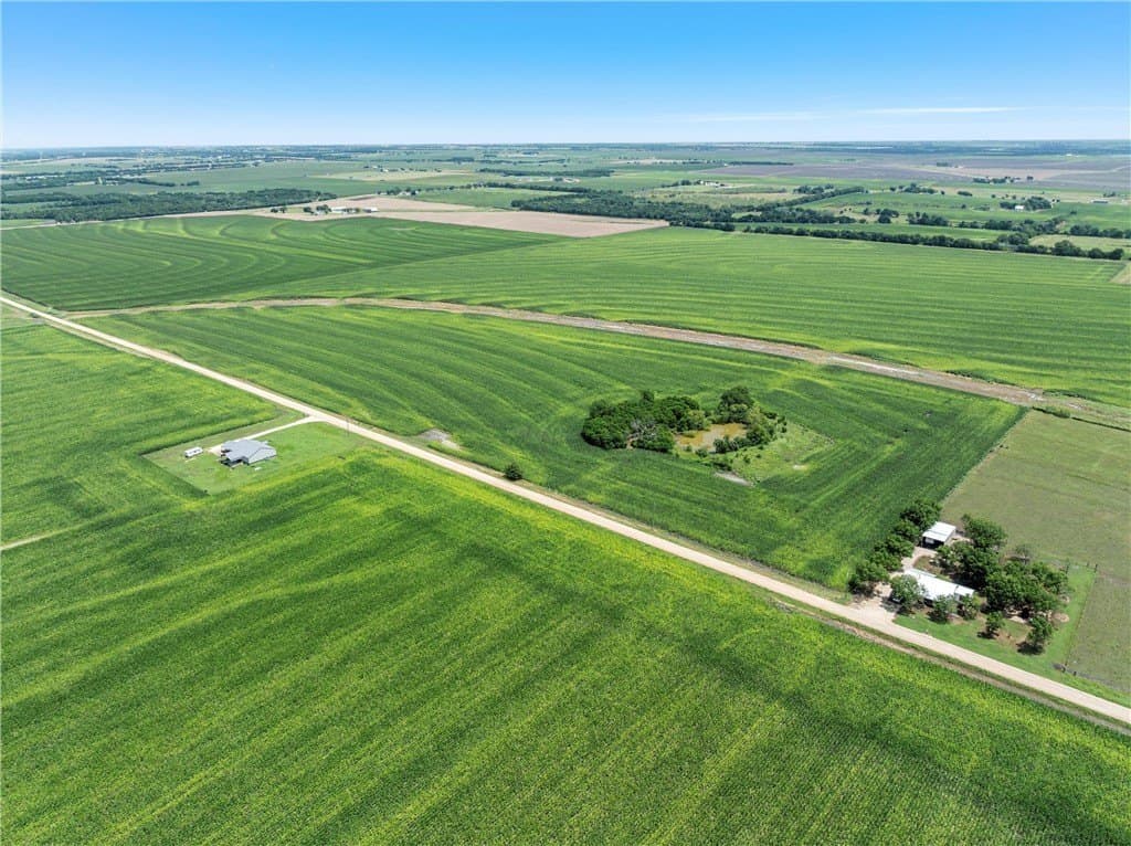 8.67 acres in McLennan County - photo 2