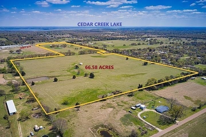66.57 acres in Henderson County