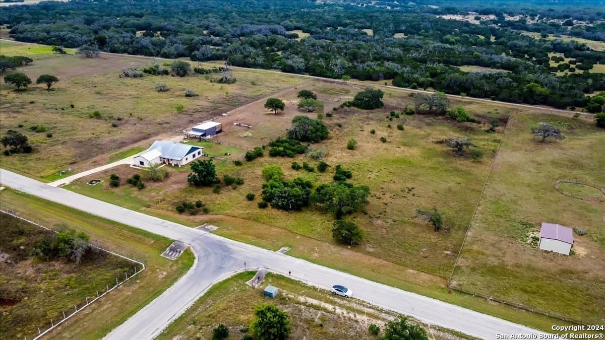 2.58 acres in Bandera County