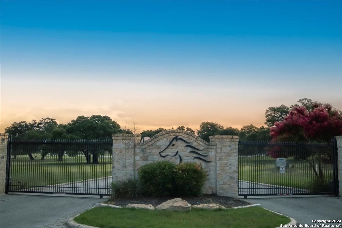 2.58 acres in Bandera County featured view