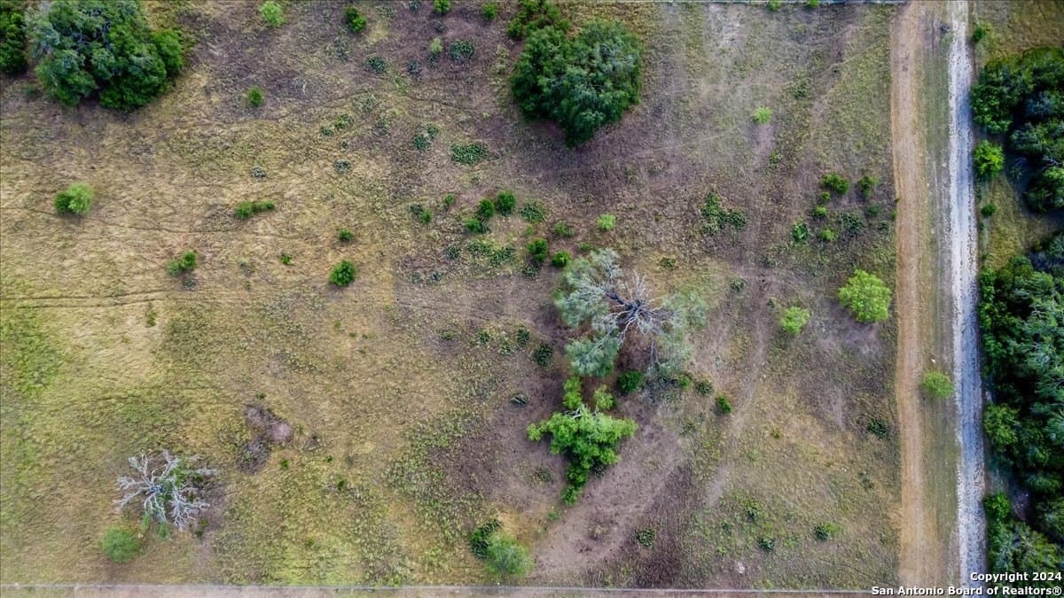 2.58 acres in Bandera County - photo 6