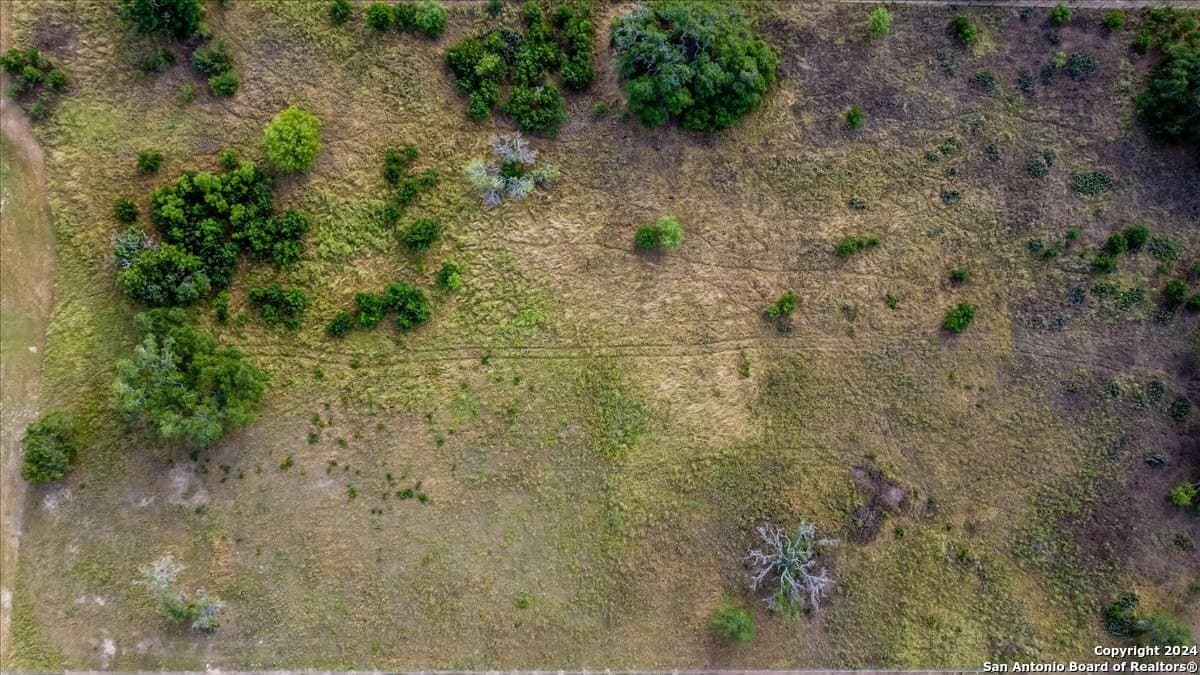 2.58 acres in Bandera County - photo 8