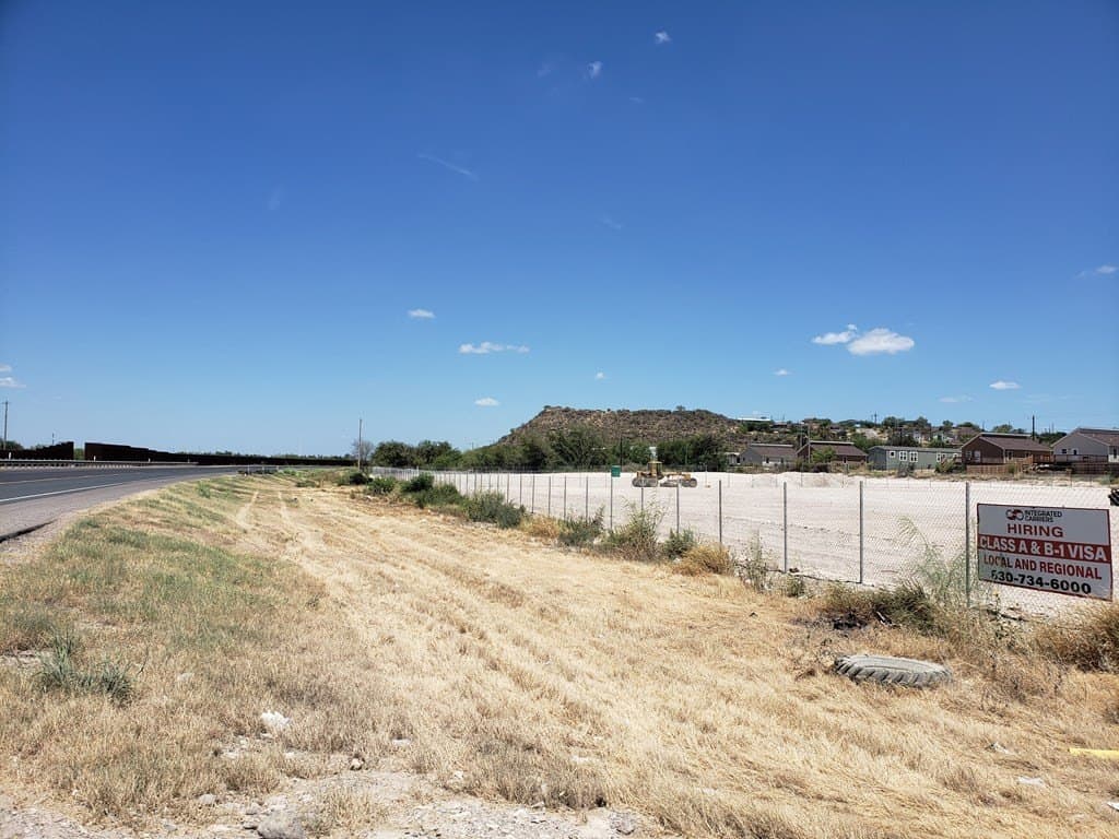 3 acres in Maverick County gallery image 3