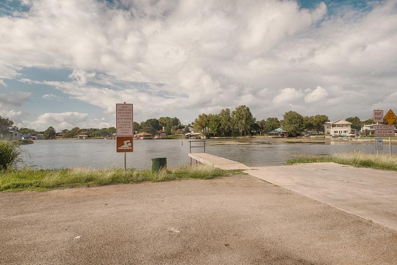 0.23 acres in Burnet County - photo 9