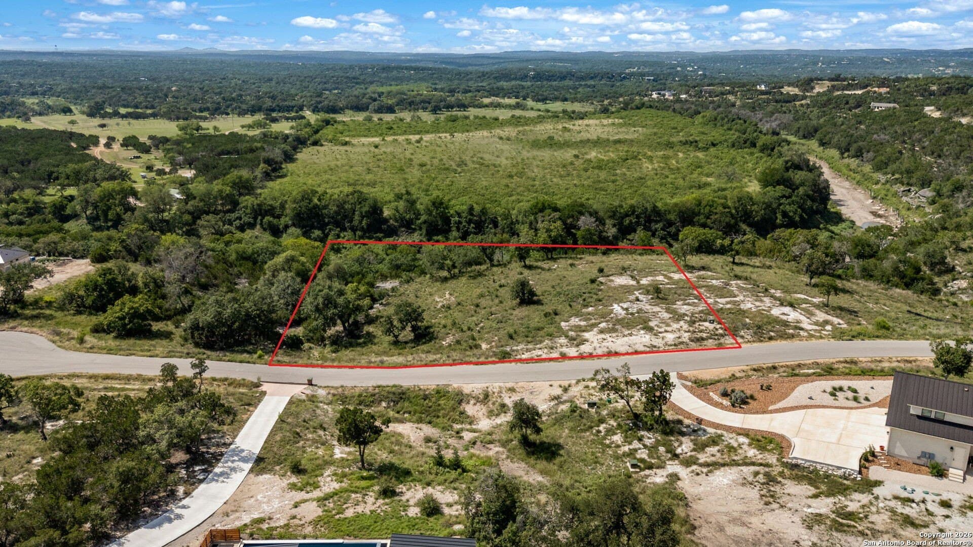1.87 acres in Comal County gallery image 4