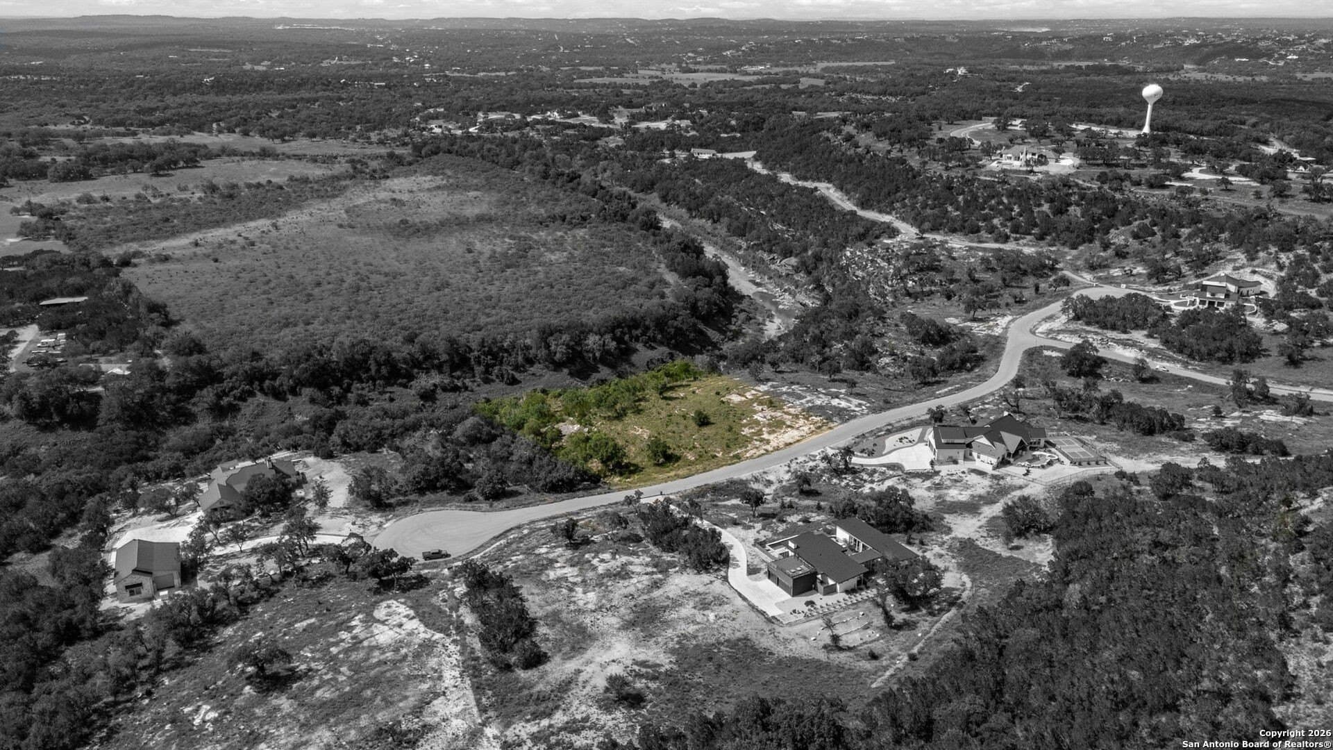 1.87 acres in Comal County gallery image 3