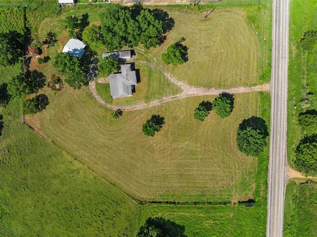 6 acres in Fayette County gallery image 3