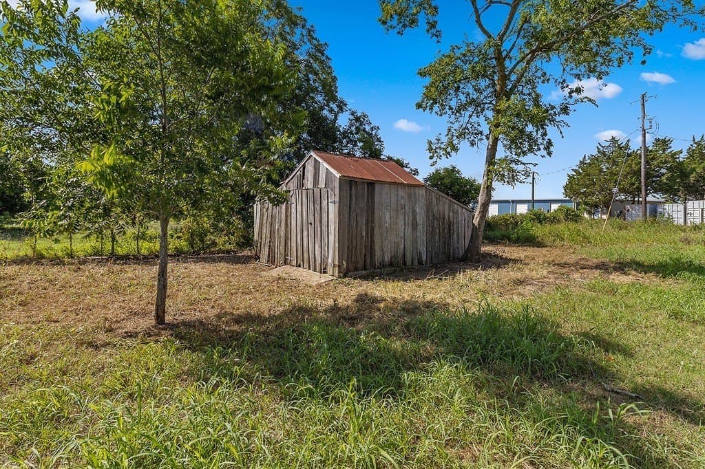 6 acres in Fayette County - photo 9