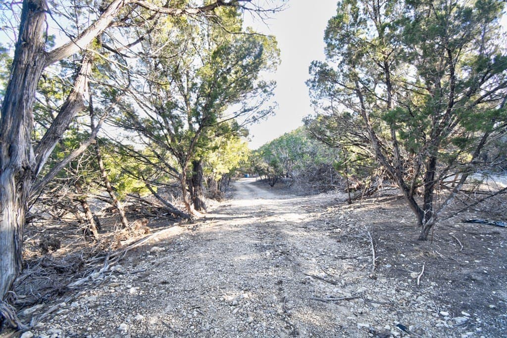 2.46 acres in Kerr County gallery image 2