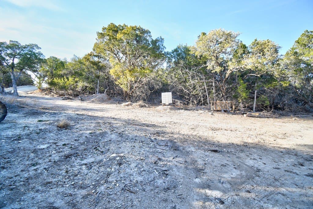 2.46 acres in Kerr County gallery image 3