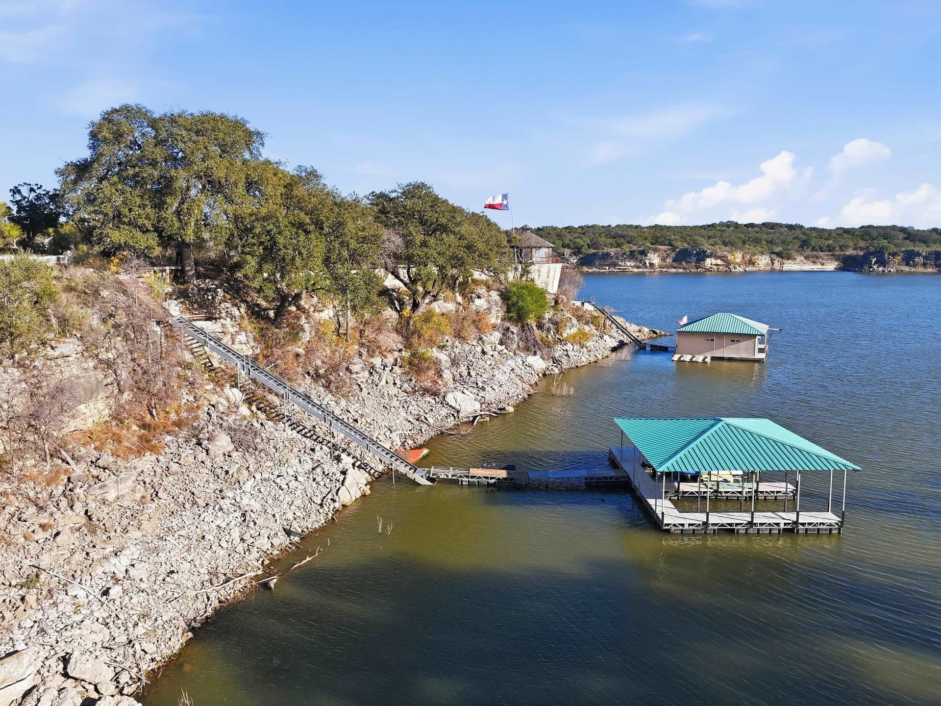 1.49 acres in Travis County gallery image 2