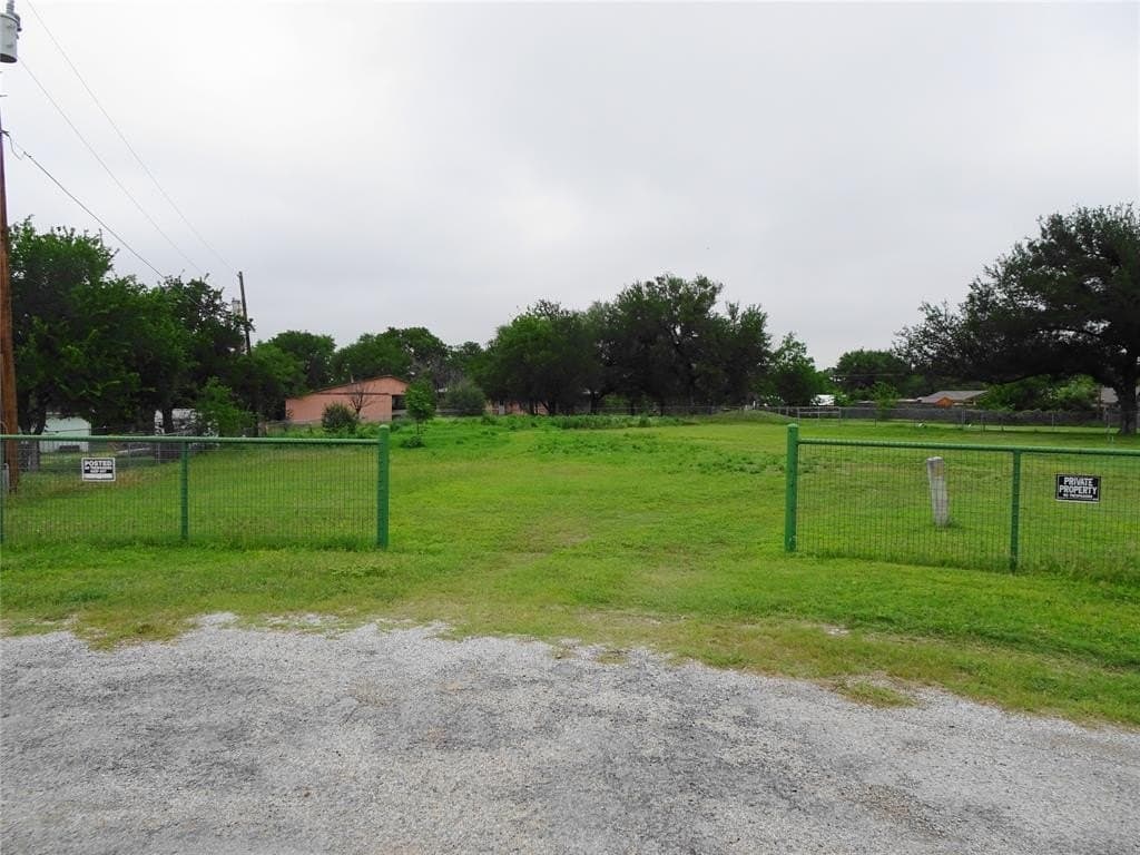 0.5 acres in Hood County gallery image 4